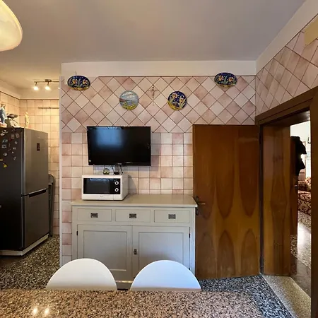 Paradiso Veneziano - 2 Bedrooms Flat With Private Terrace Apartment *
