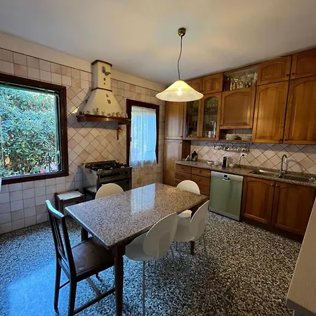 Paradiso Veneziano - 2 Bedrooms Flat With Private Terrace