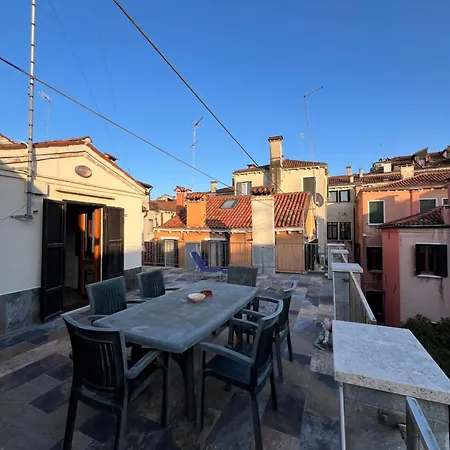 Paradiso Veneziano - 2 Bedrooms Flat With Private Terrace דירה