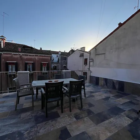 Paradiso Veneziano - 2 Bedrooms Flat With Private Terrace ונציה